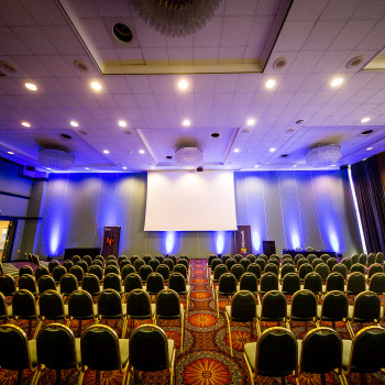 reference-TSE-Bernardin-konferecni-center-sistem-multimedia